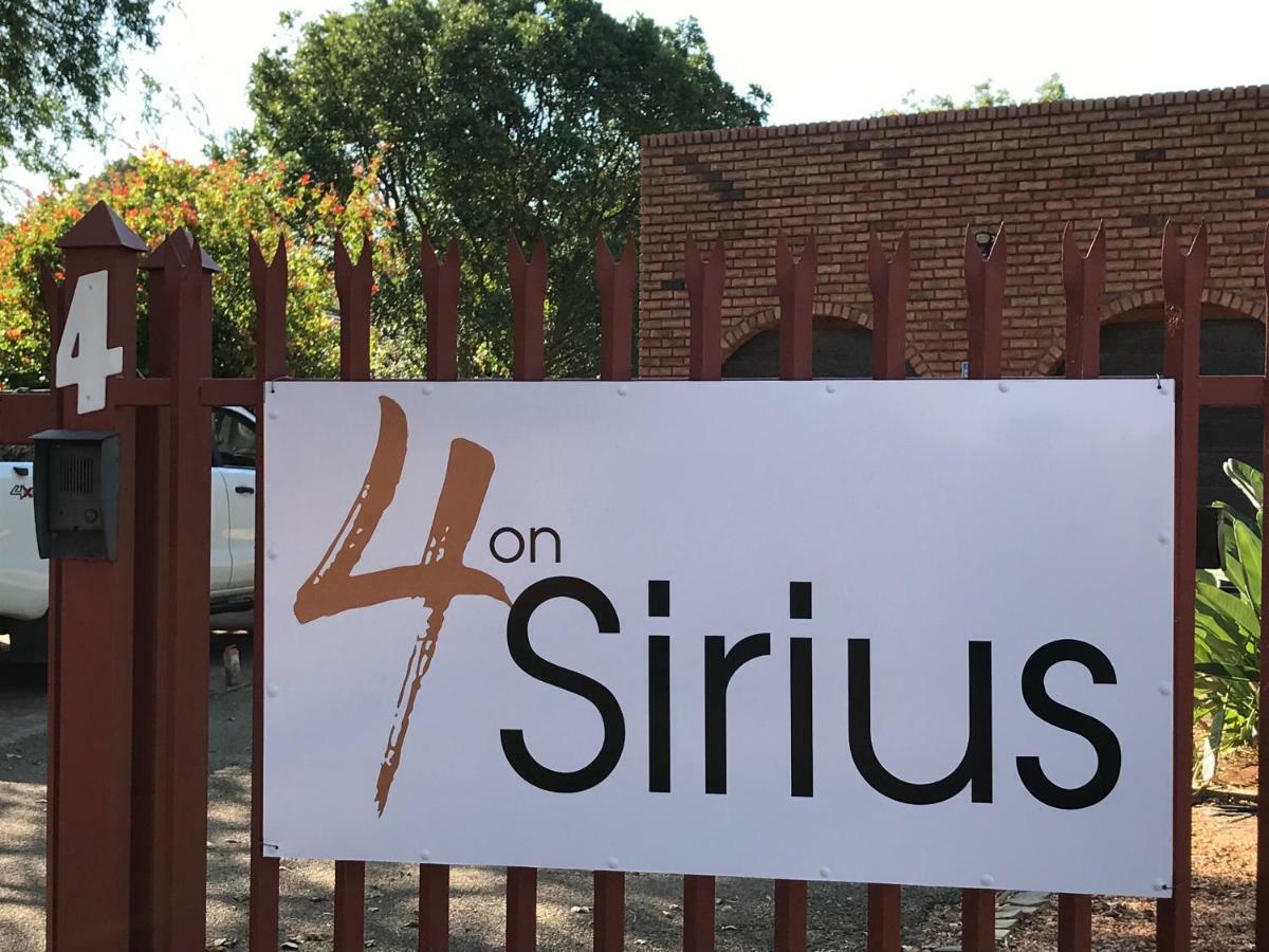 4 On Sirius Hotel โพเลอกวาเน ภายนอก รูปภาพ